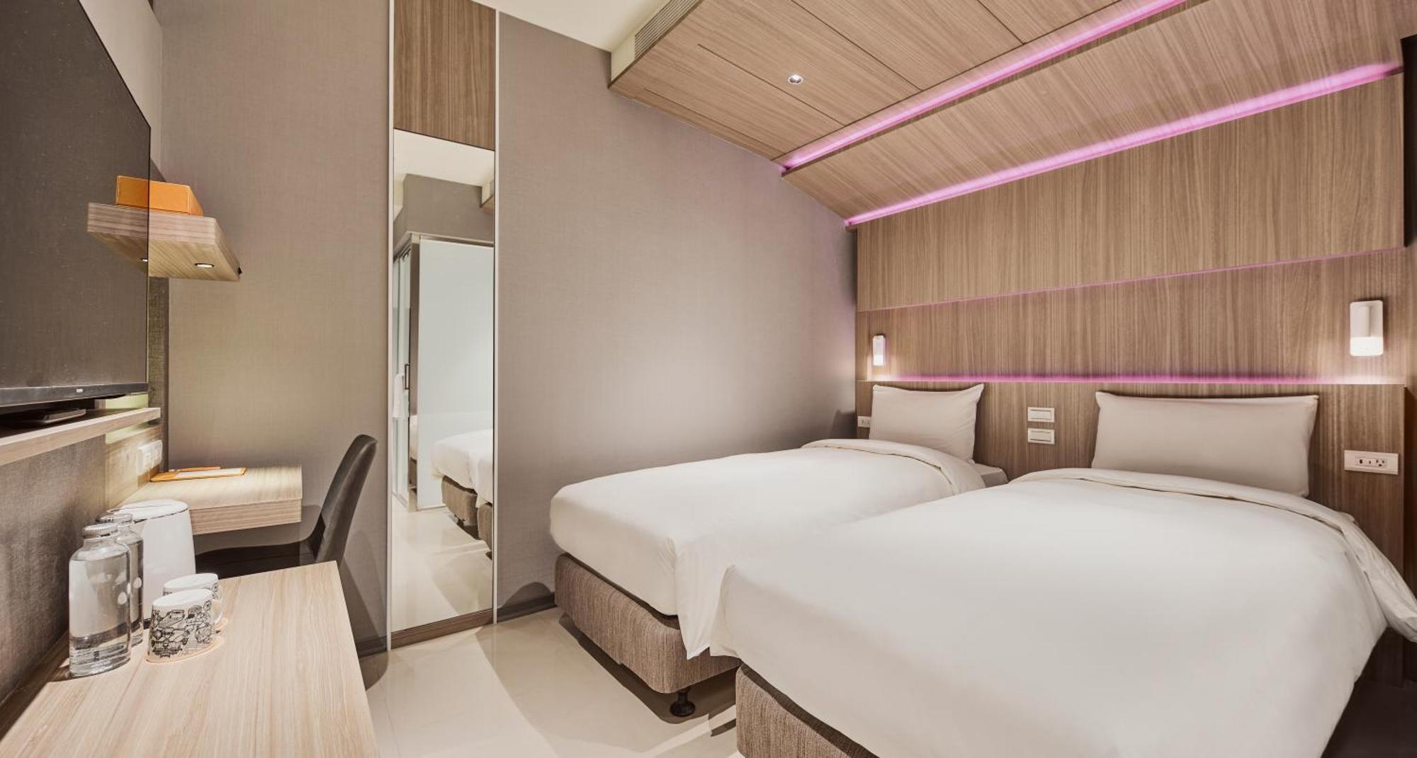 Orange Hotel -Hanzhong, Тайбэй Экстерьер фото